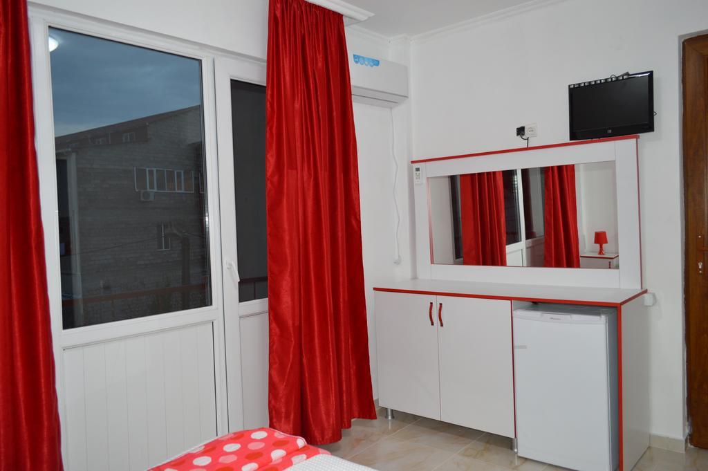Theodora Hotel Ureki Esterno foto